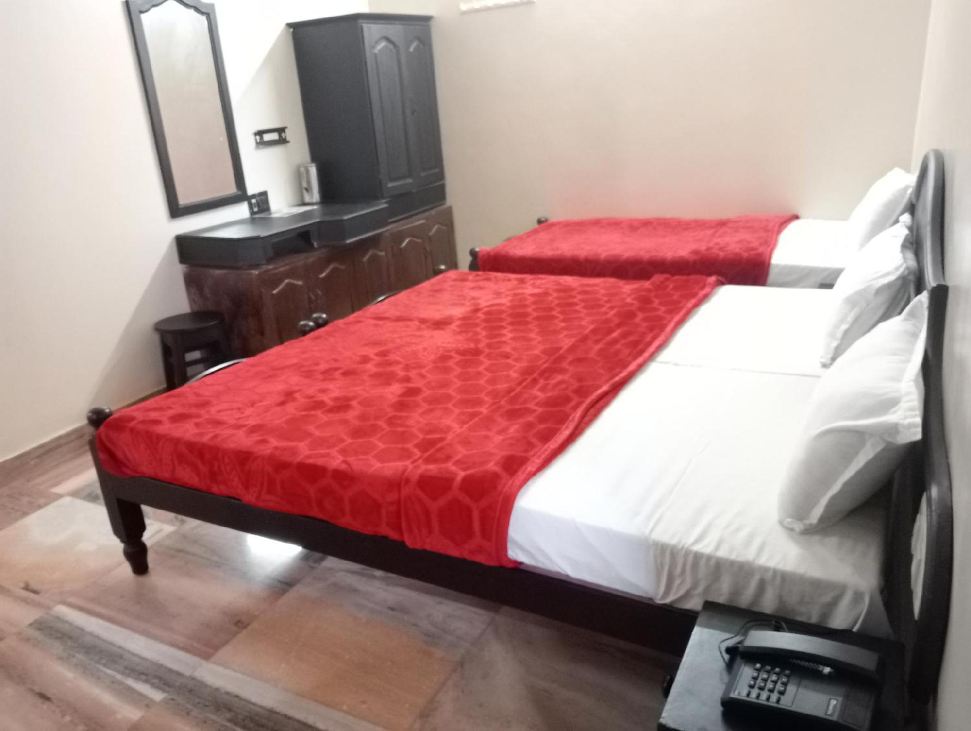 Hotel Hill Town Coorg マディケーリ エクステリア 写真