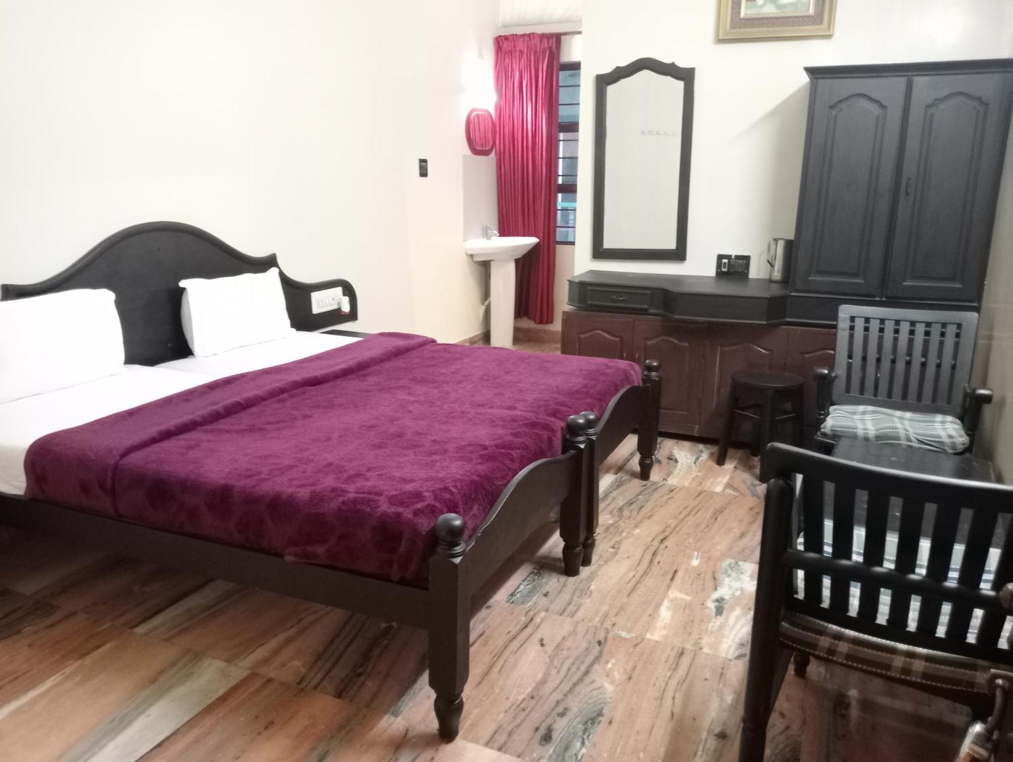 Hotel Hill Town Coorg マディケーリ エクステリア 写真