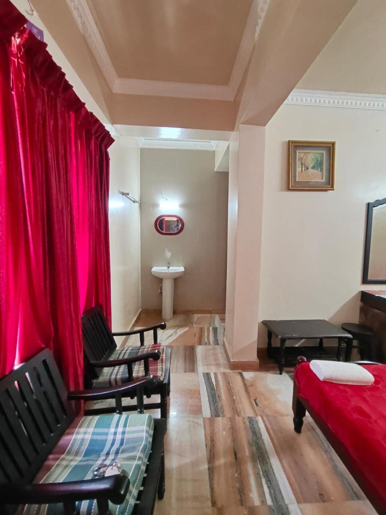 Hotel Hill Town Coorg マディケーリ エクステリア 写真